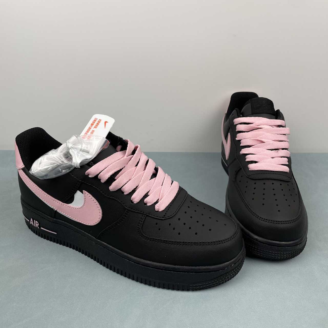 Nike Air Force 1 07 Low Custom Triple Black Pink