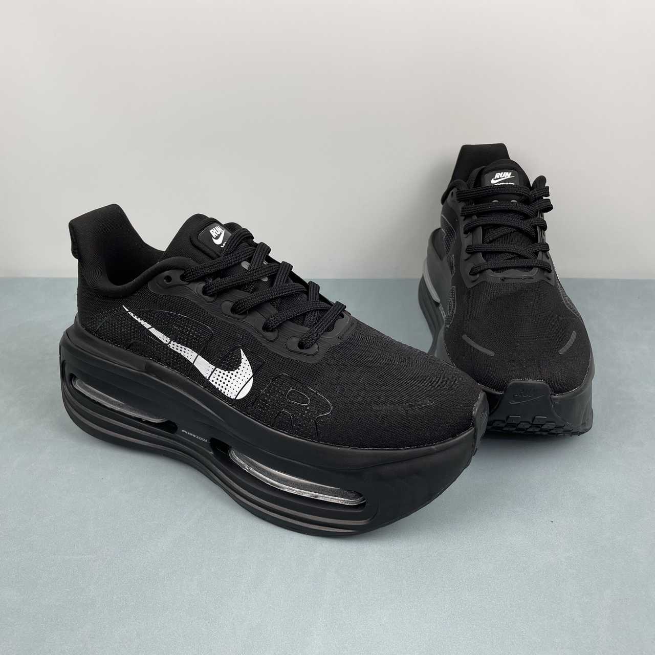 Nike Vomero Premium all black - VIBES MILANO
