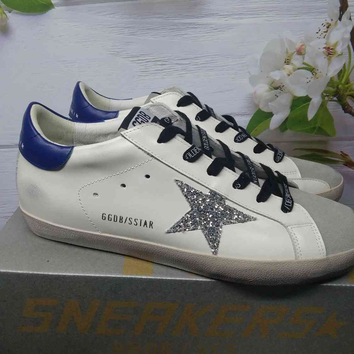 Golden Goose Superstar bianco inserti blu