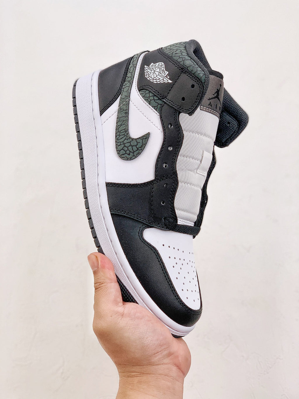 Nike Air Jordan 1 Mid Nero