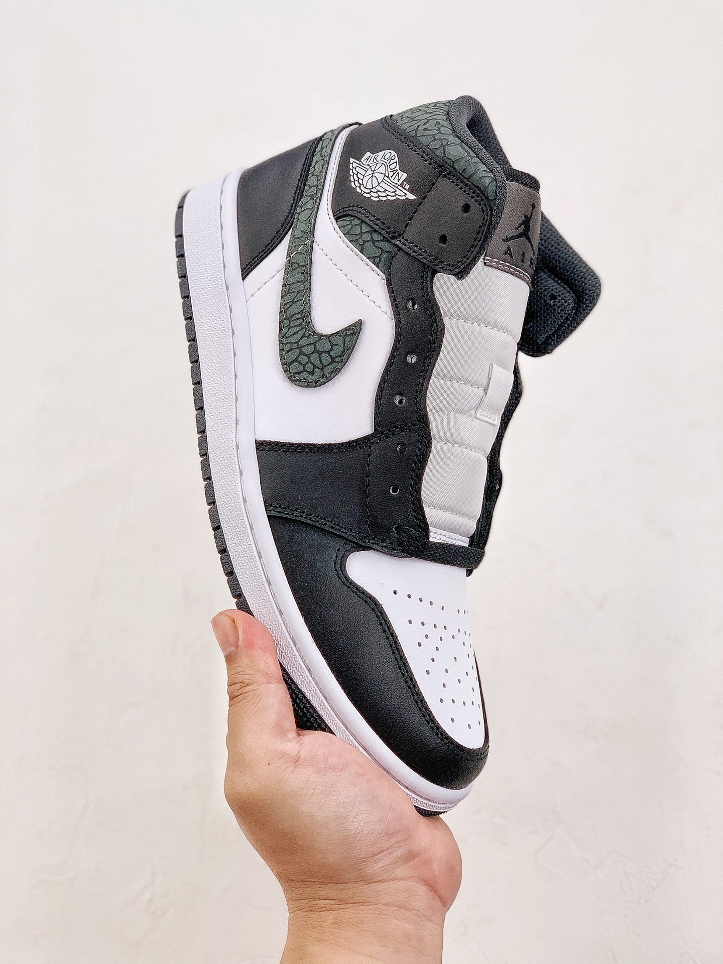 Nike Air Jordan 1 Mid Nero
