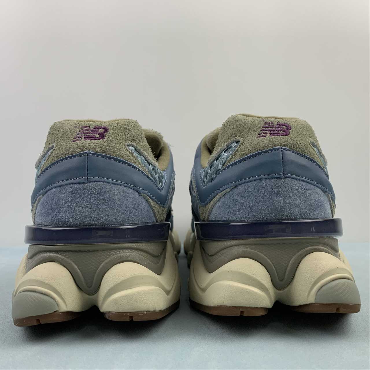 New Balance NB 9060 Age of Discovery