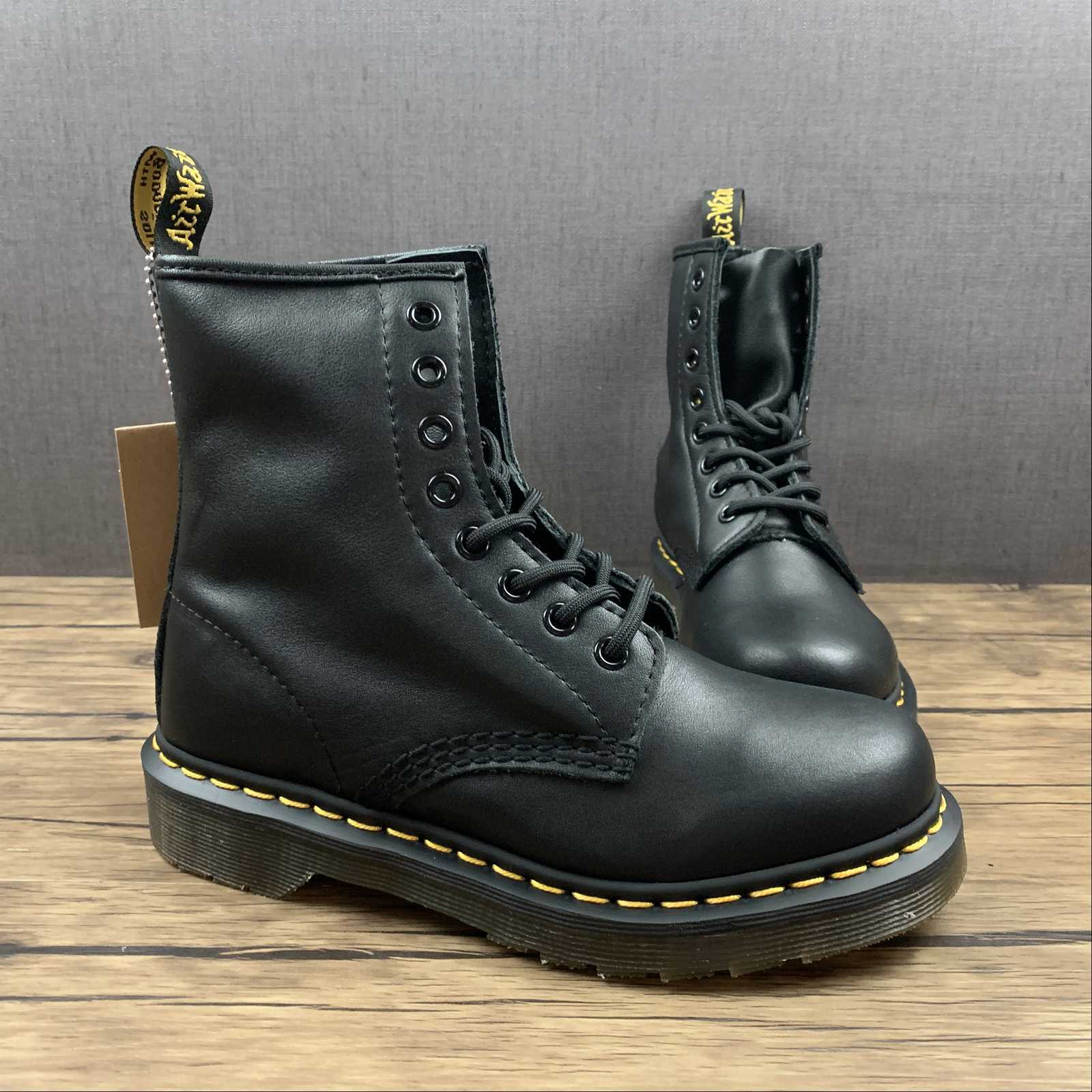 DR. MARTENS stivaletto anfibio nero stringato Pascal 1460 nappa 11822002