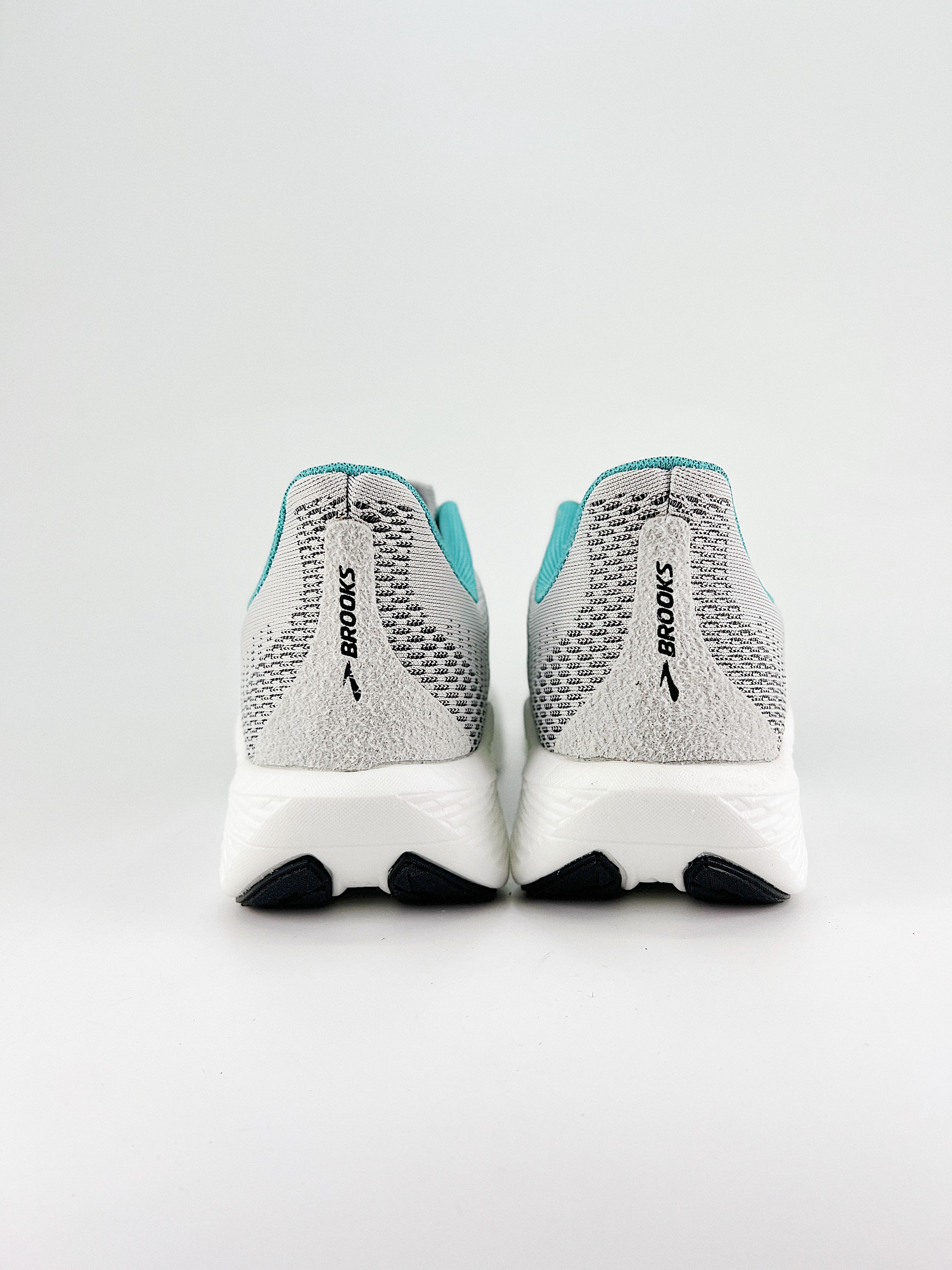 Brooks Hyperion Max 2 grigio-turchese