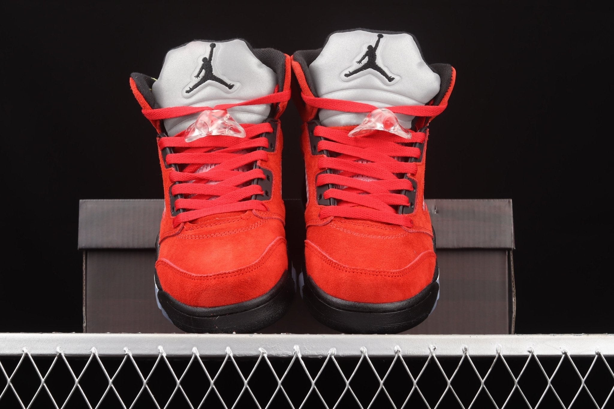 Nike Air Jordan 5 Retro Raging Bull rosso - VIBES MILANO
