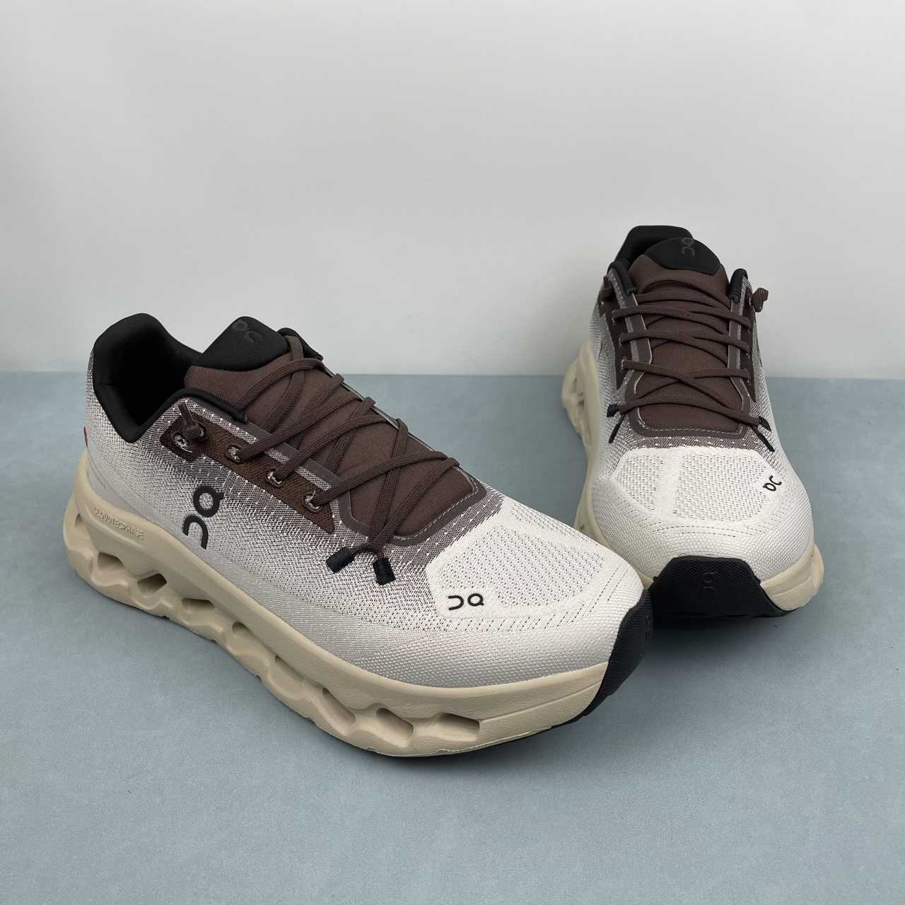 On Cloud Running Cloudtilt Brown Ivory