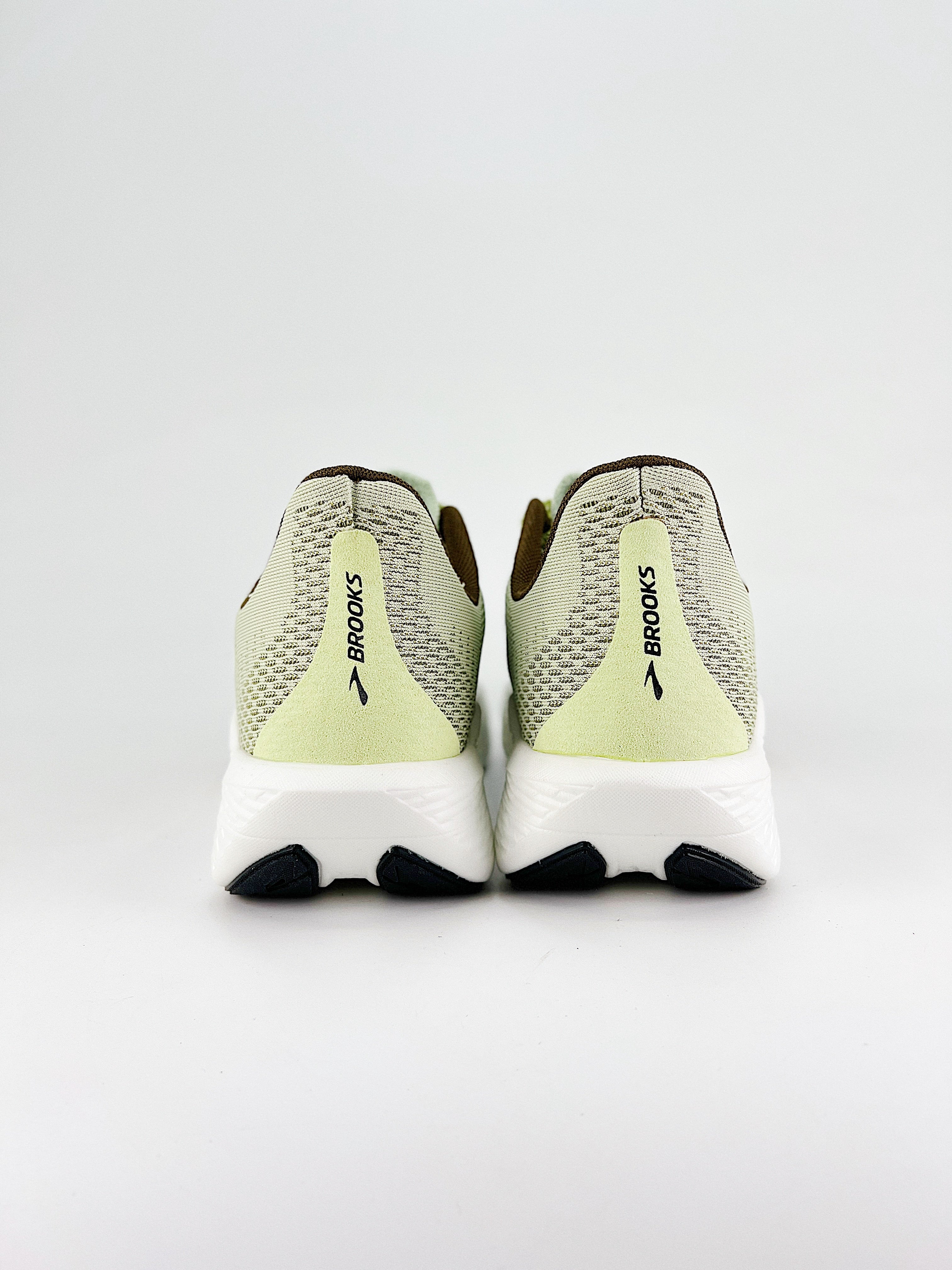 Brooks Hyperion Max 2 verde chiaro