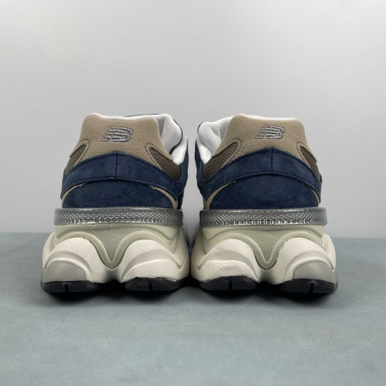 New Balance NB 9060 Navy & Mushroom
