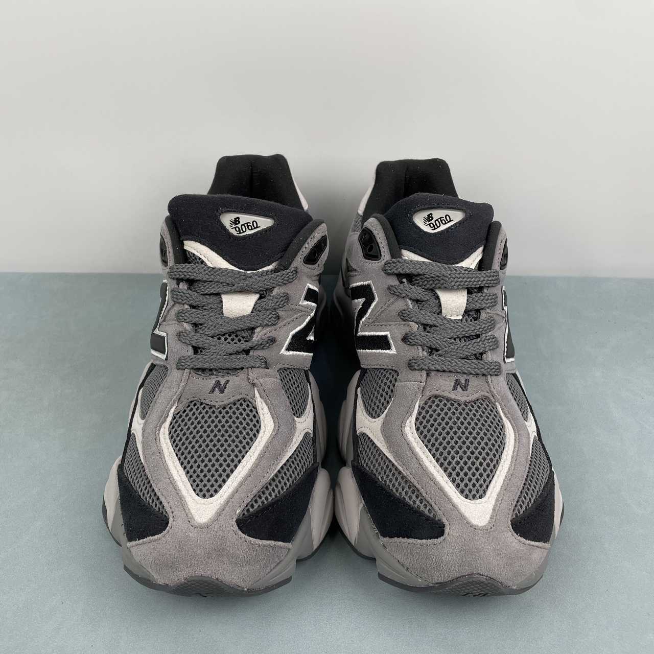 New Balance NB 9060 Grey & Black