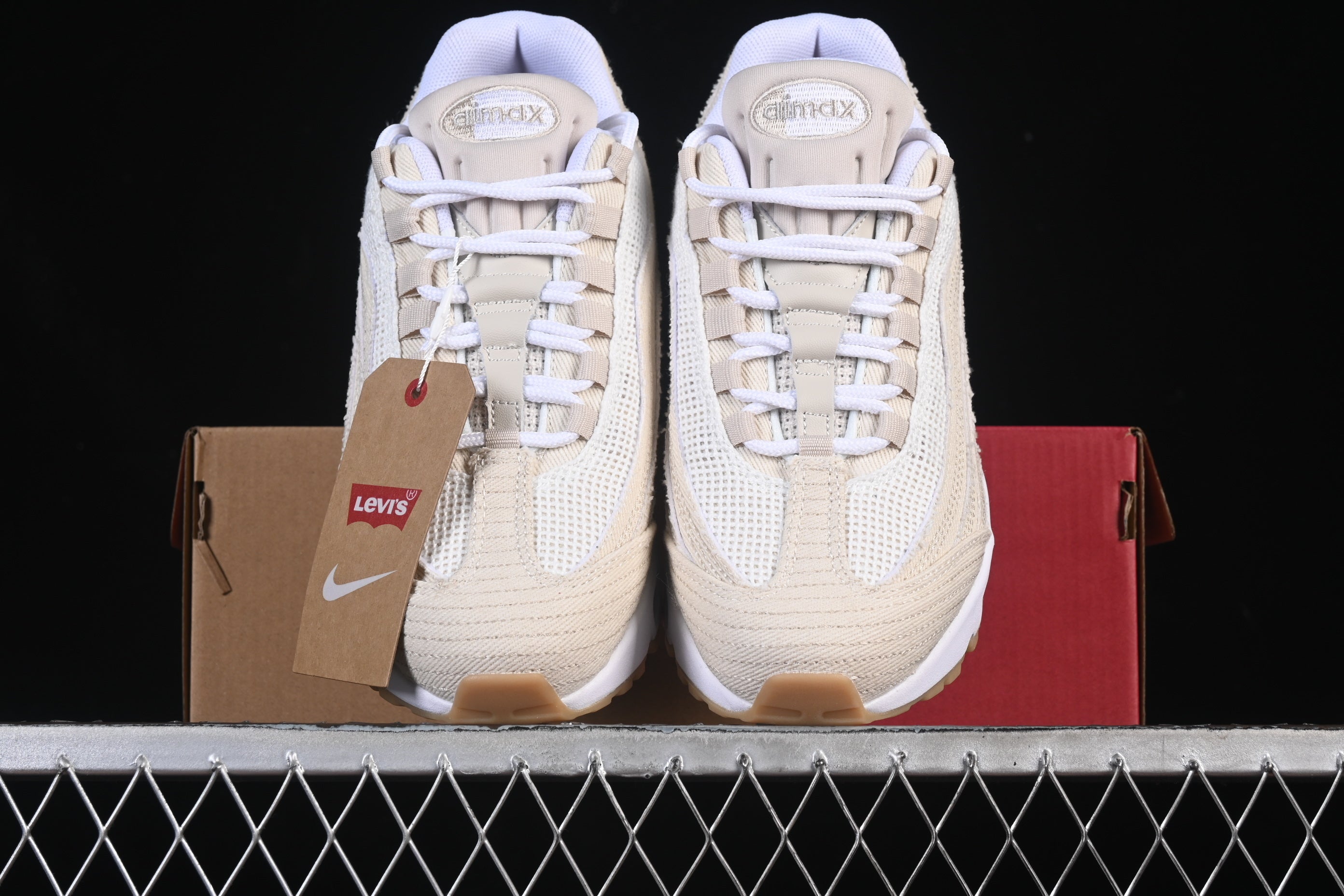 Nike Air Max 95 OG Levis Light Orewood Brown