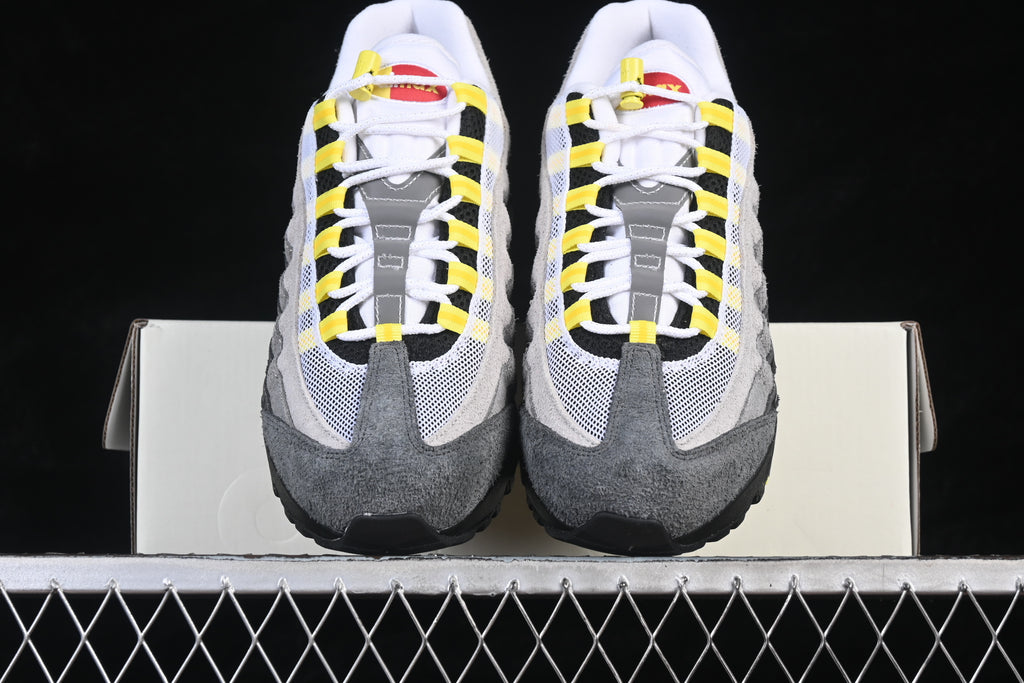 Nike Air Max 95 SP x Undefeated GEO Shangai