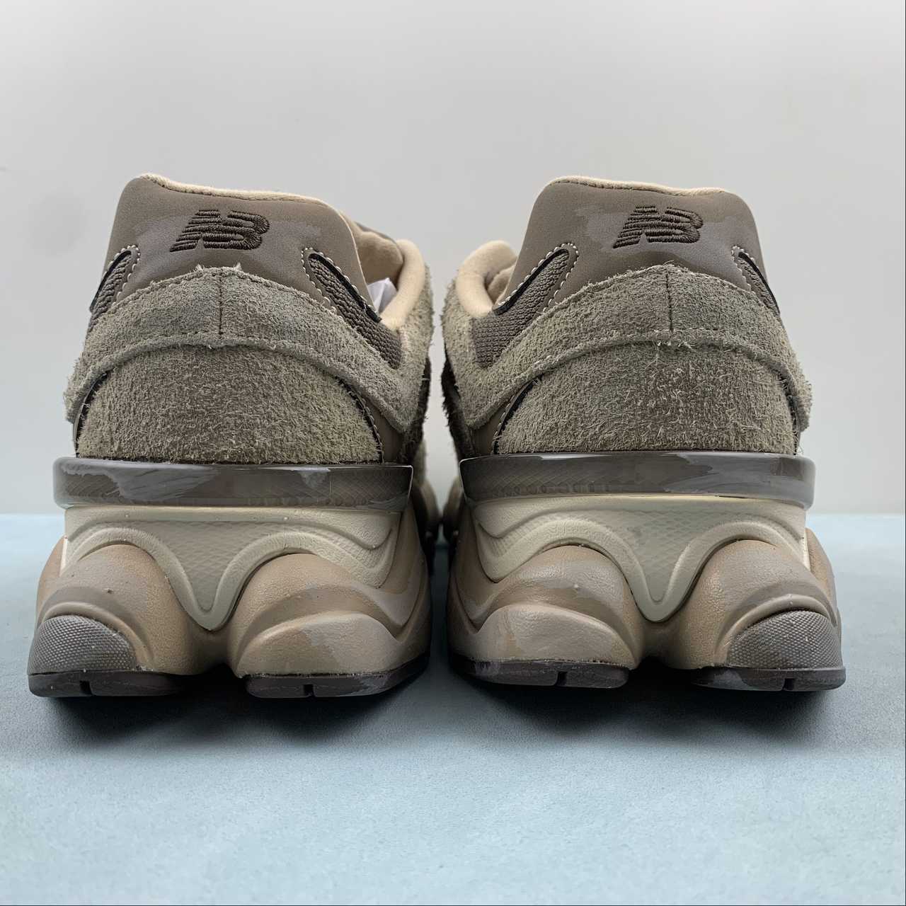 New Balance NB 9060 Mushroom Timberwolf