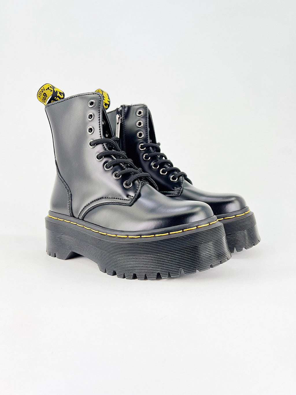 DR. MARTENS Jadon Polished Smooth
