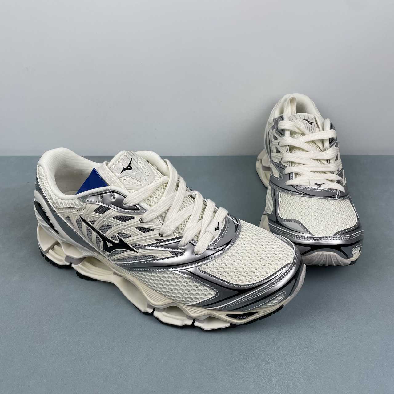 Mizuno Wave Prophecy sneakers bianco argento