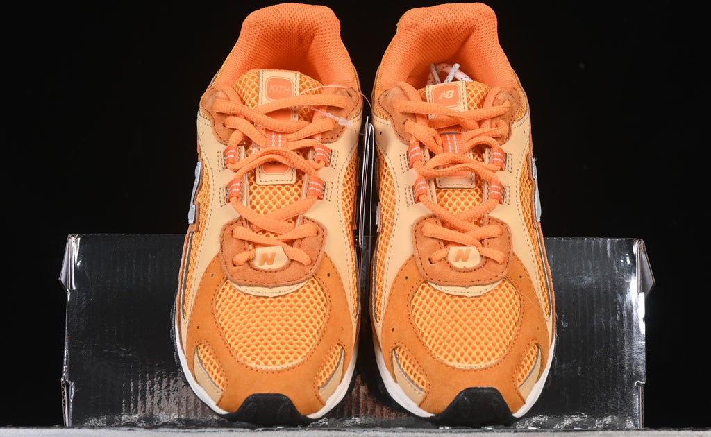 New Balance 204L KITH arancione