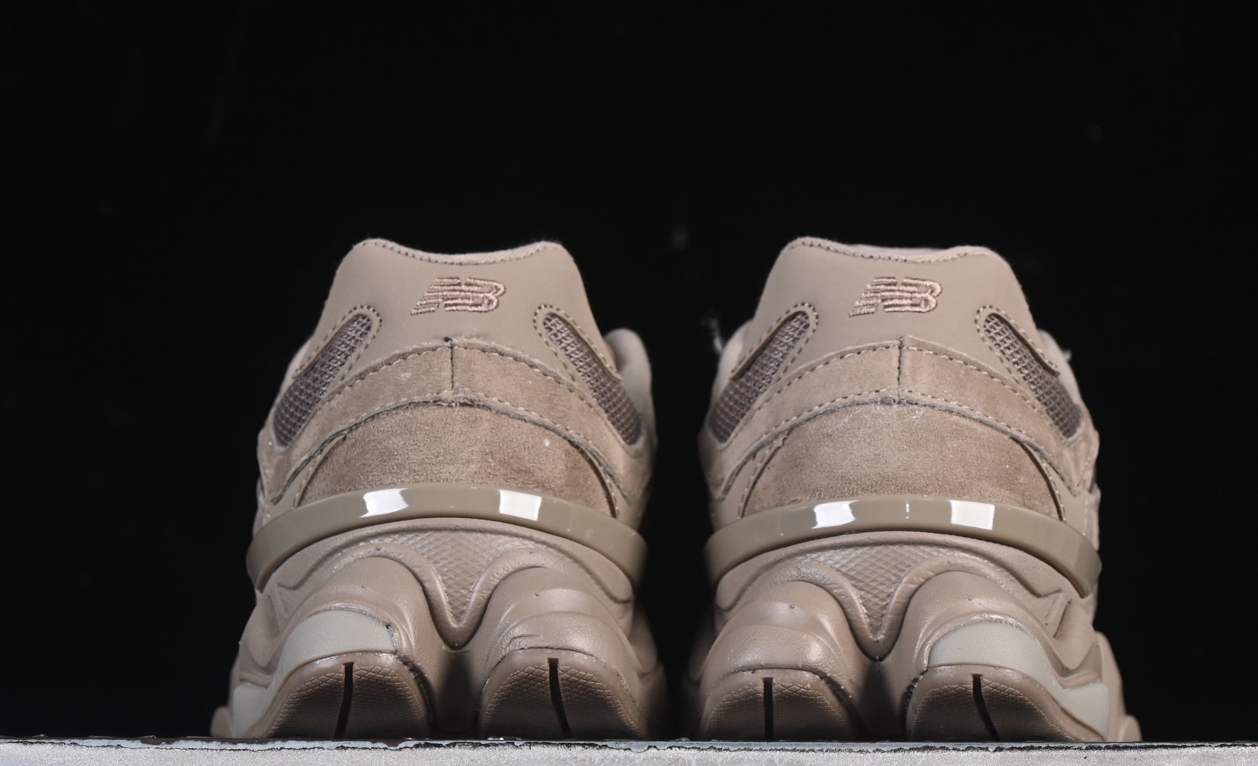 New Balance NB 9060 Chestnut