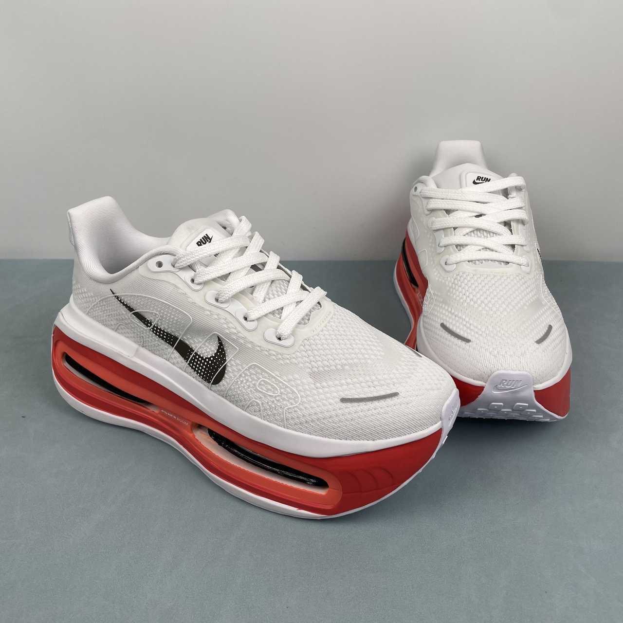 Nike Vomero Premium white big red - VIBES MILANO