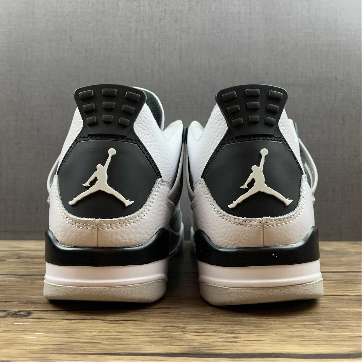Nike Air Jordan 4 Retro Military Black
