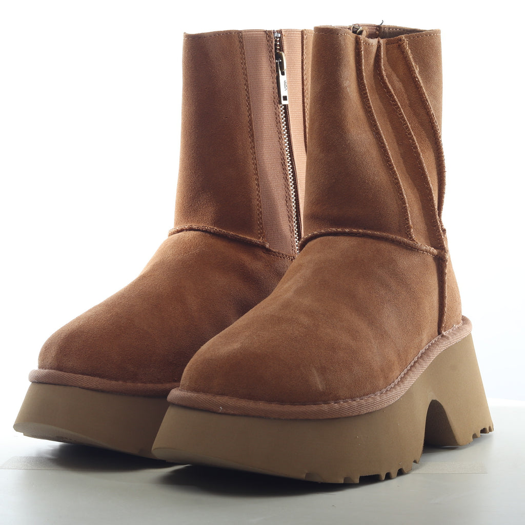 Ugg Classic Twin Seam New Heights suede castagno