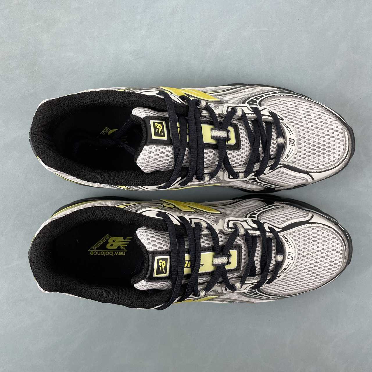 New Balance NB 740 Sea Salt and Firefly