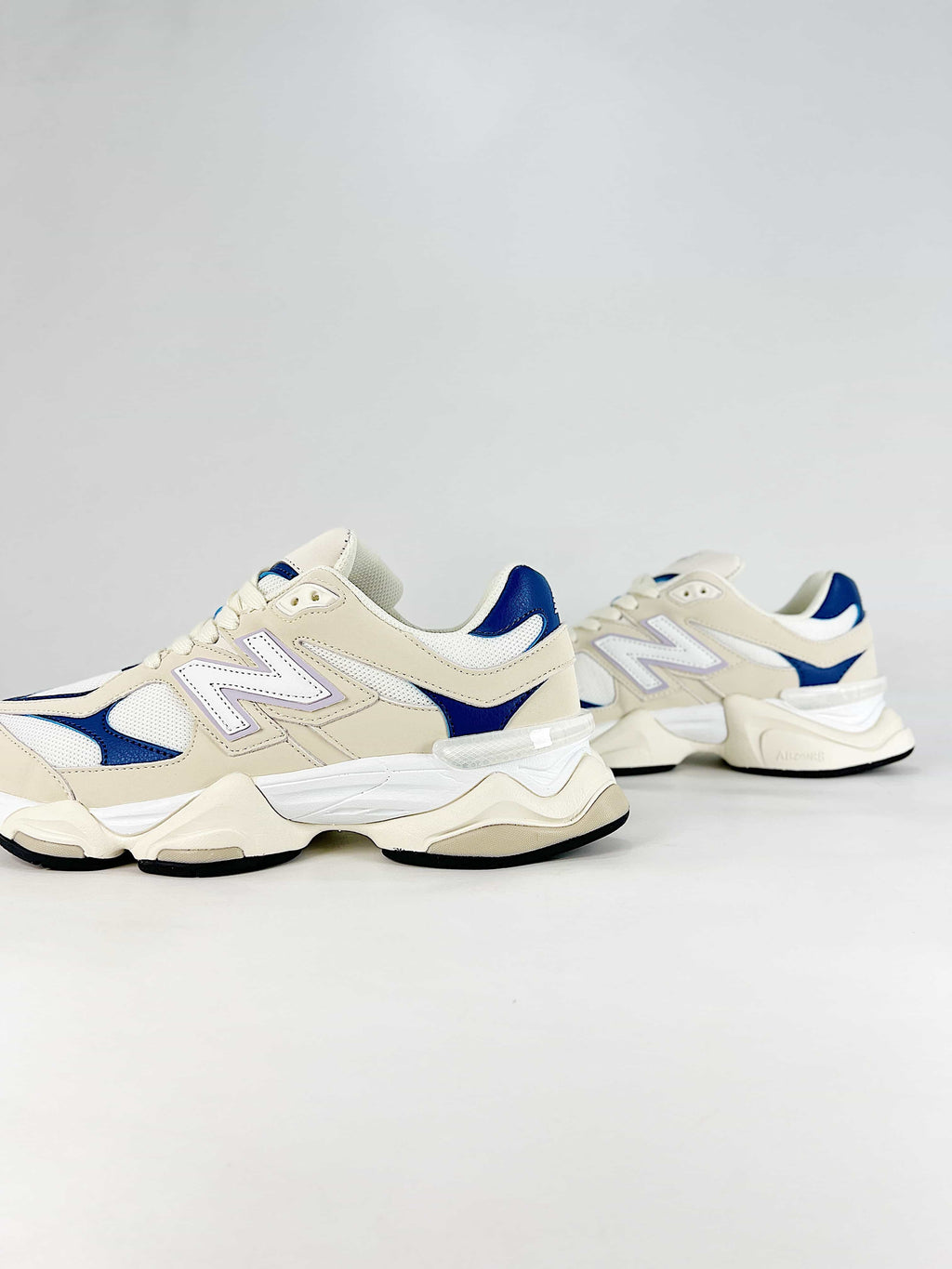 New Balance NB 9060 Sea Salt Magic Blue