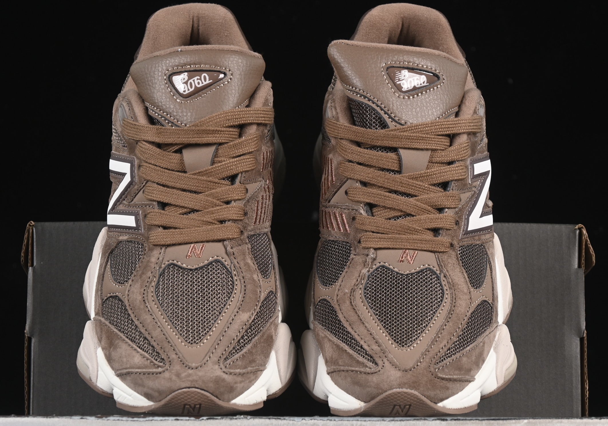 New Balance NB 9060 Mushroom Brown