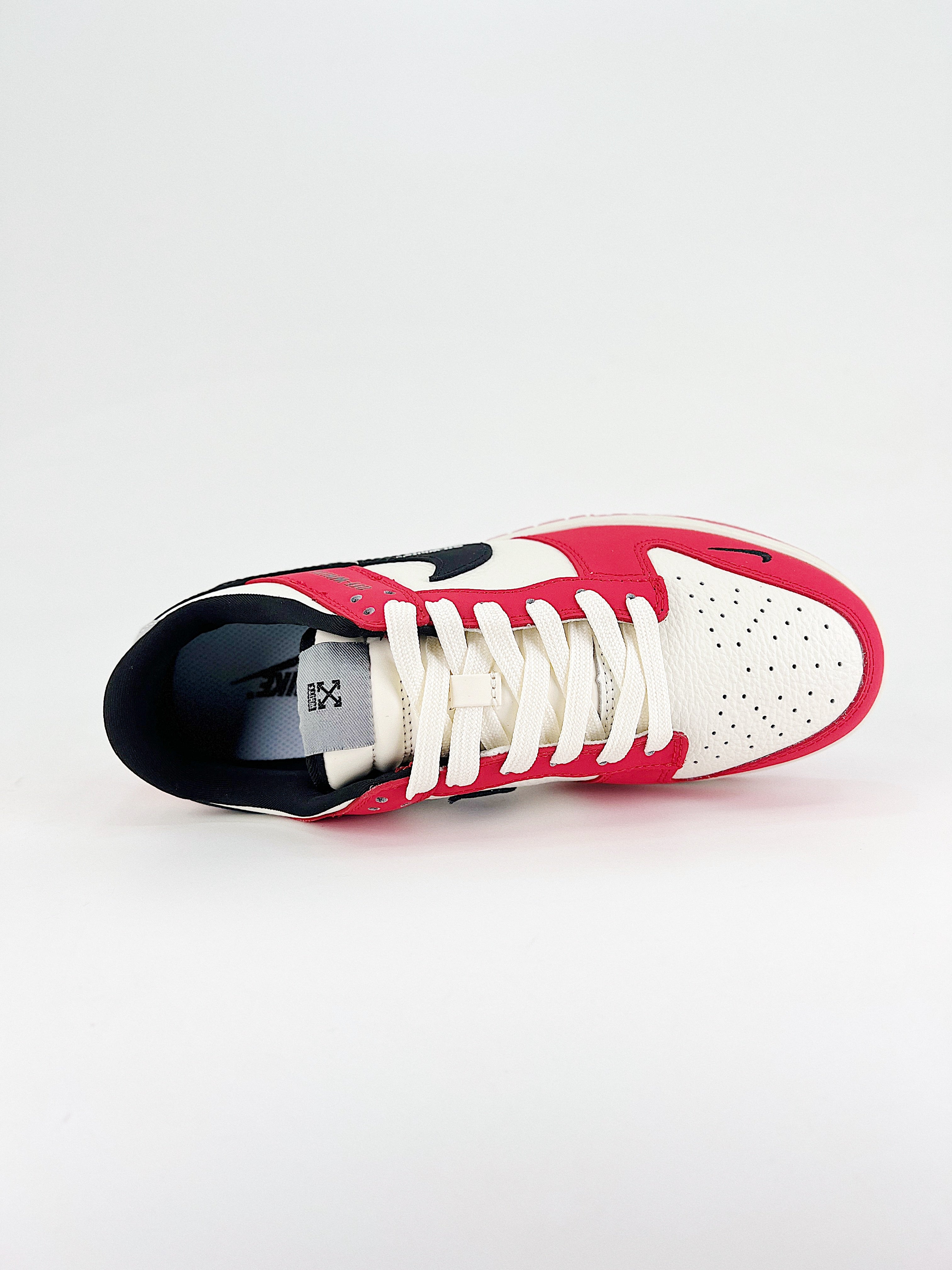 Nike New Dunk SB Low x Off-White rosso
