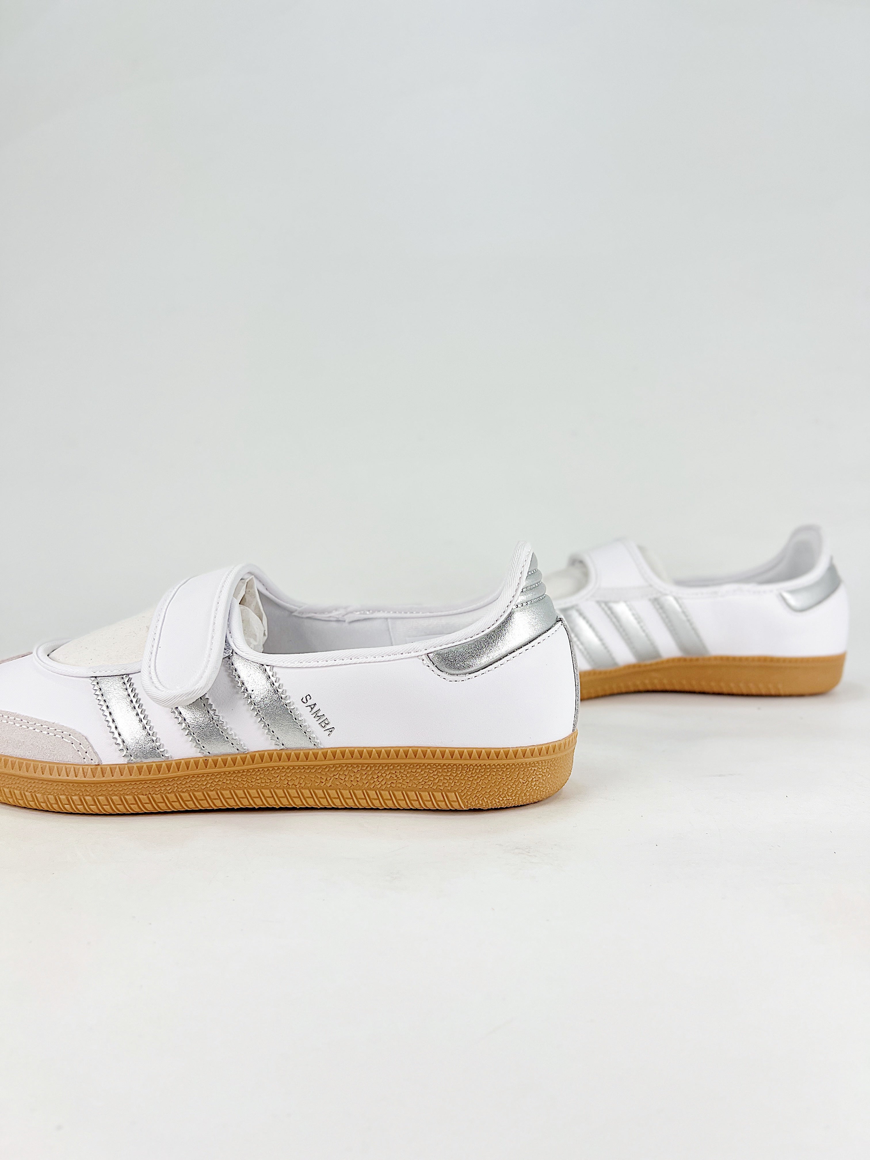 Adidas Originals Samba Jane Cloud White Silver Metallic Gum