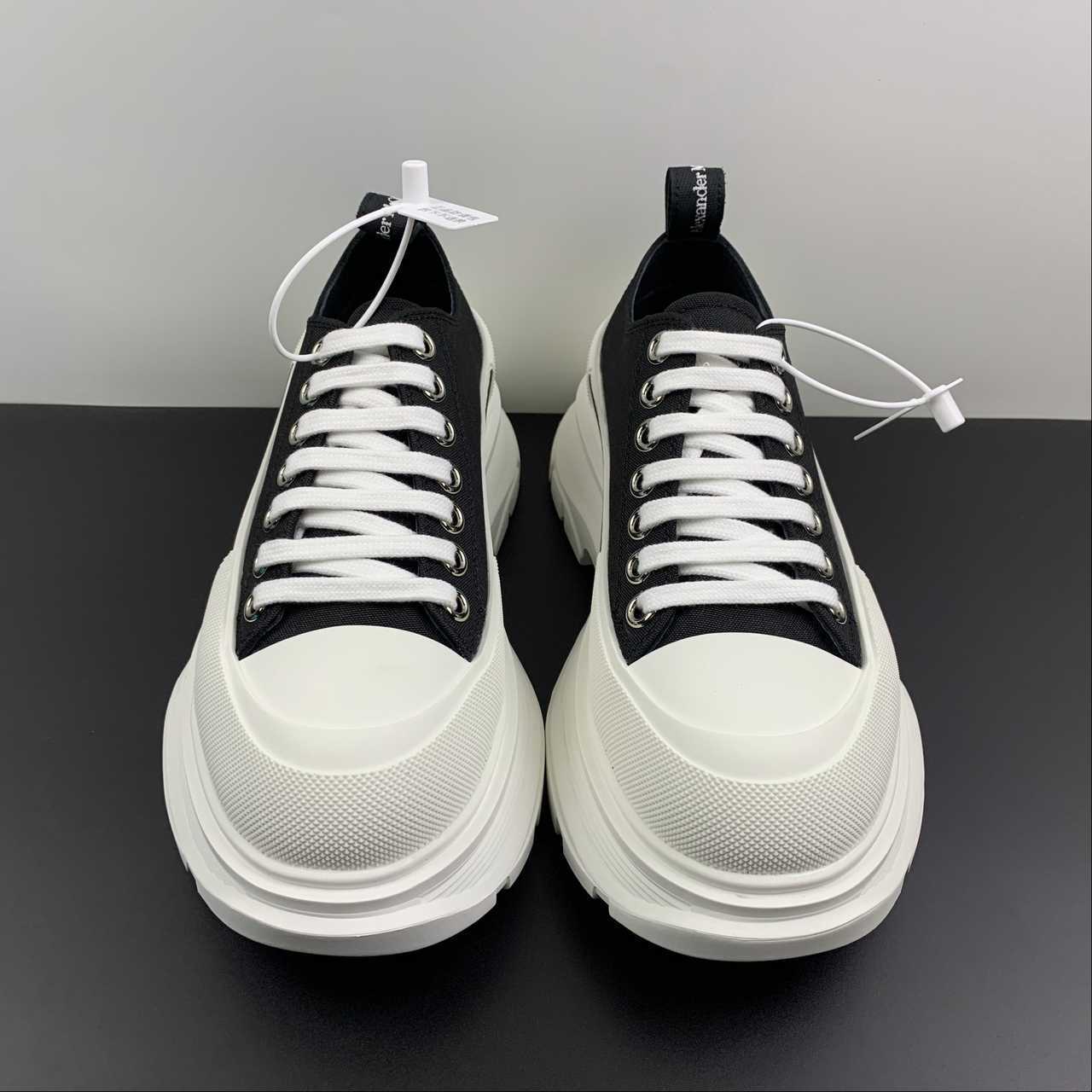 Alexander McQueen Tread Slick tela bianca e nera