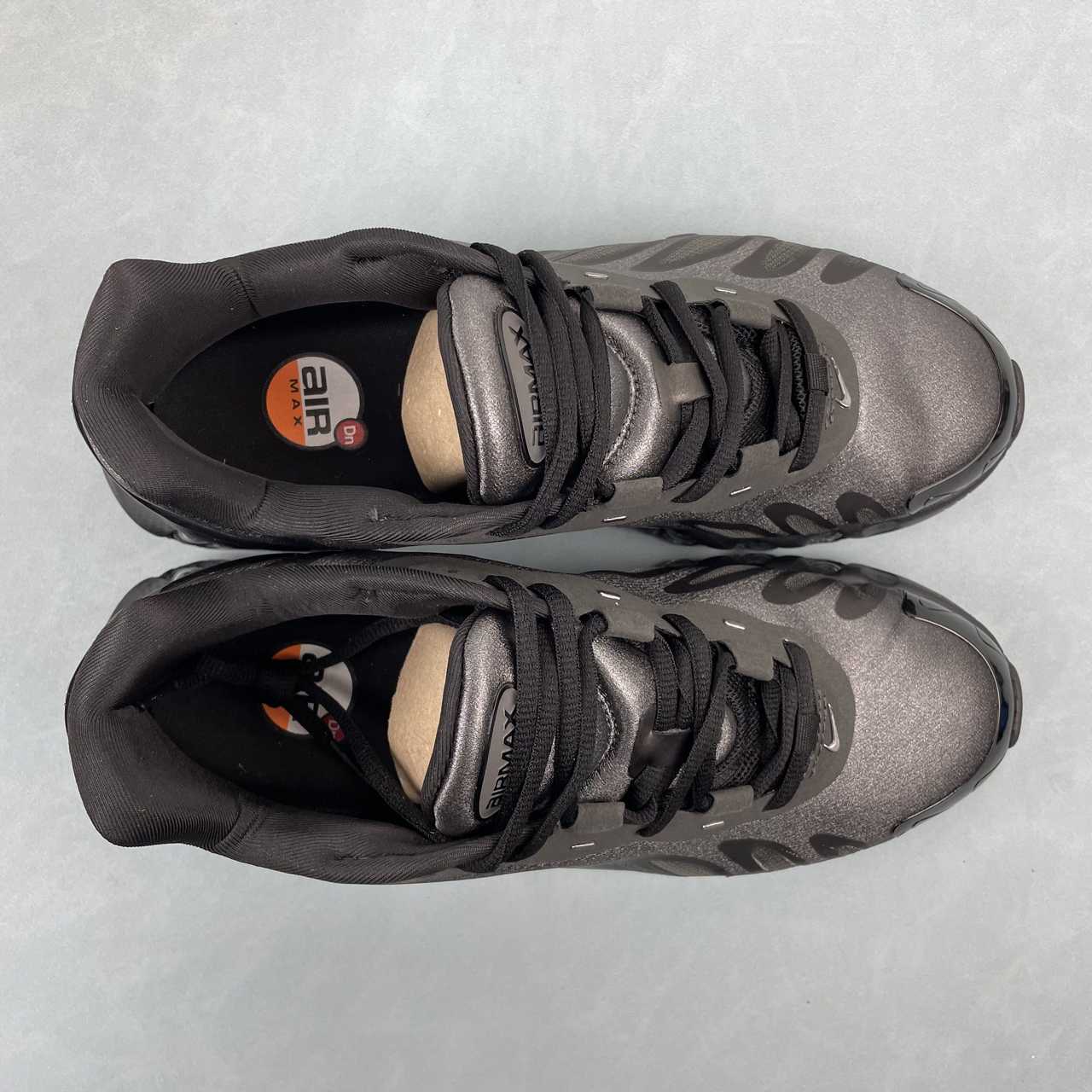 Nike Air Max Dn8 Black Metallic Dark Grey