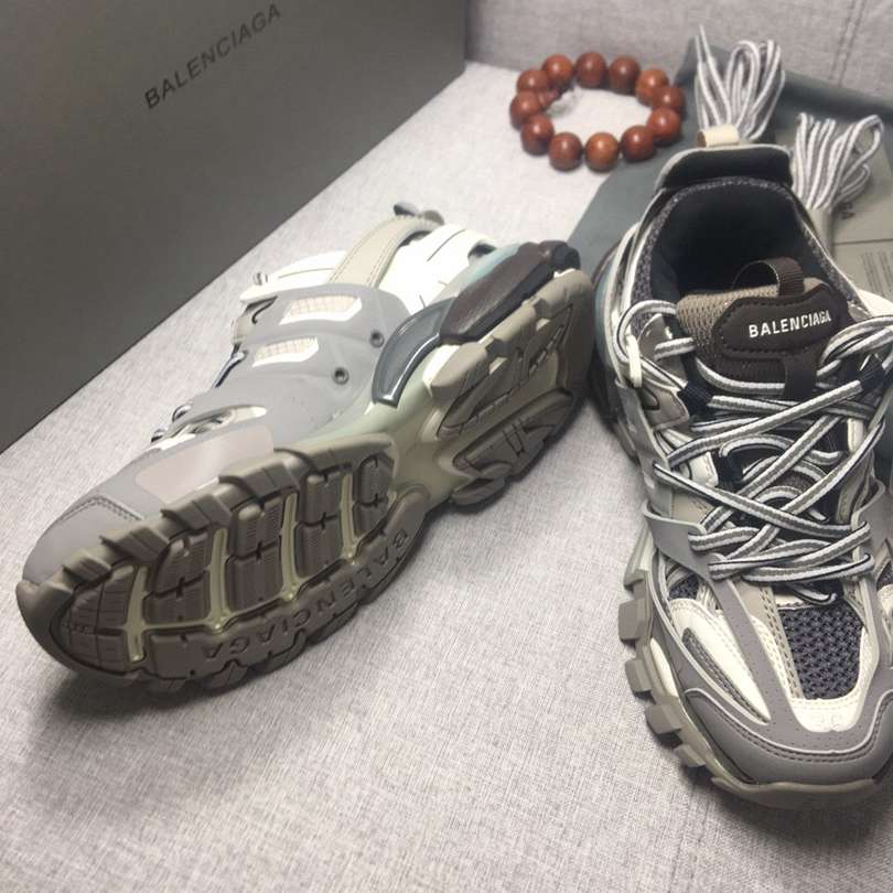 Balenciaga Sneakers Track 3.0 grigio