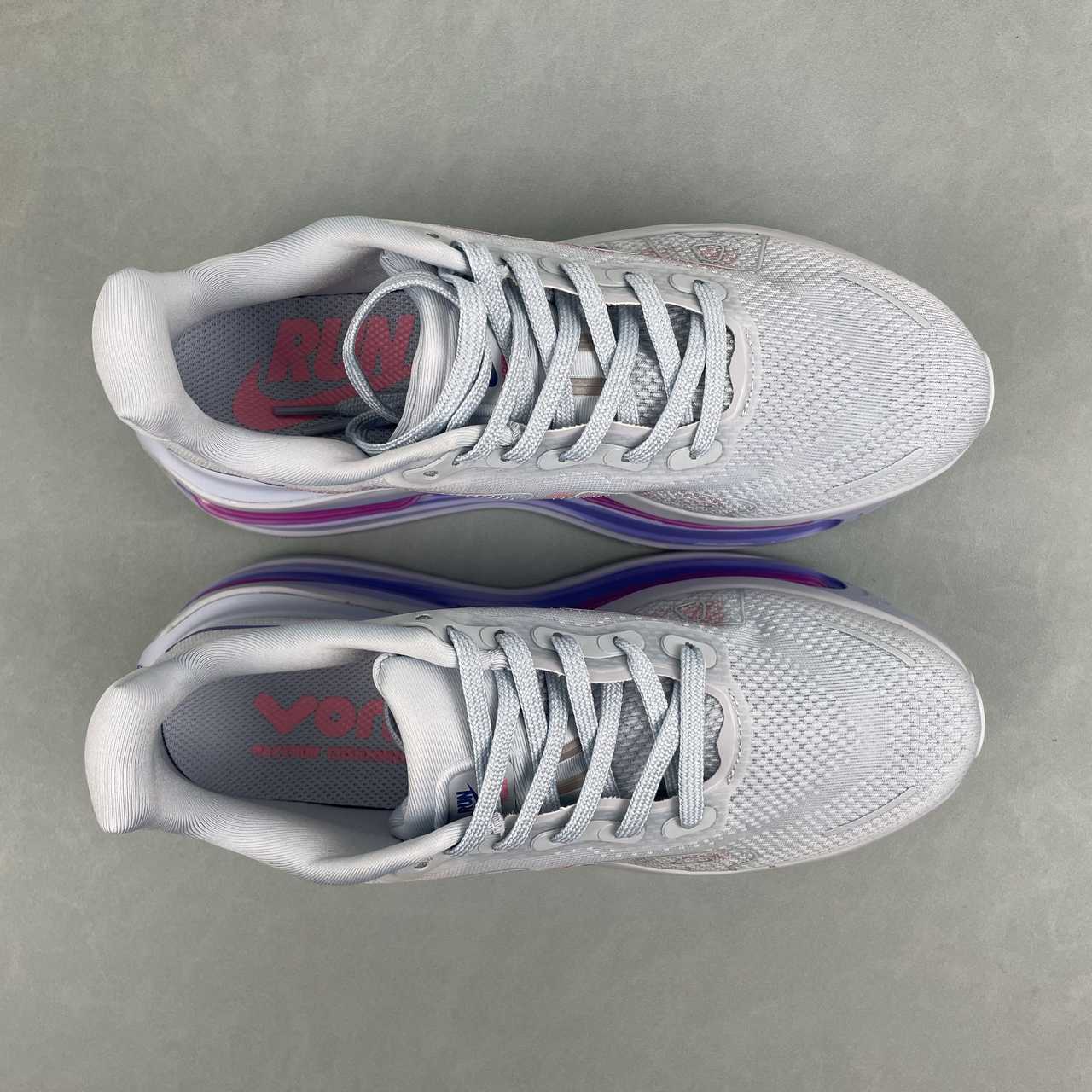 Nike Vomero Premium ice blue pink