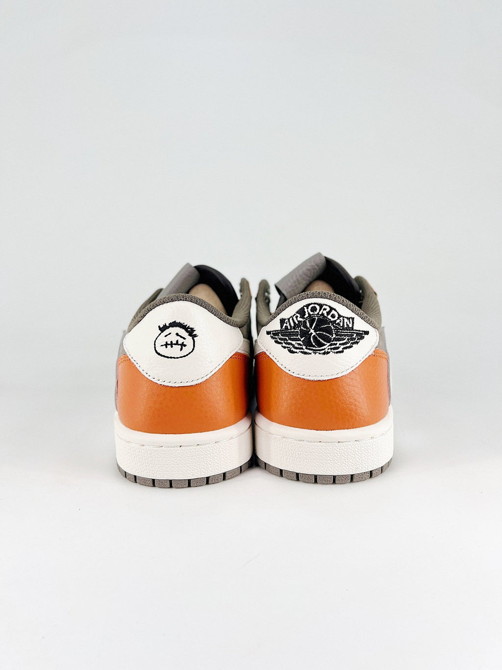 Travis Scott x Fragment x Air Jordan 1 Low OG SP Grey Light Brown - VIBES MILANO