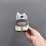 New Balance NB 9060 junior beige verde scuro