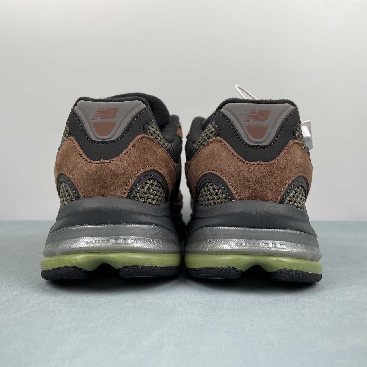 New Balance 2010 Taupe Brown