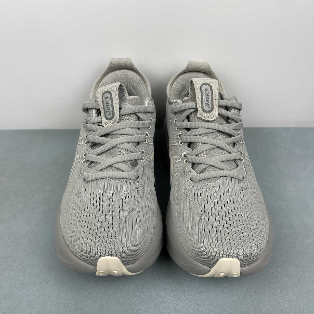 Asics Gel Nimbus 28 Grey