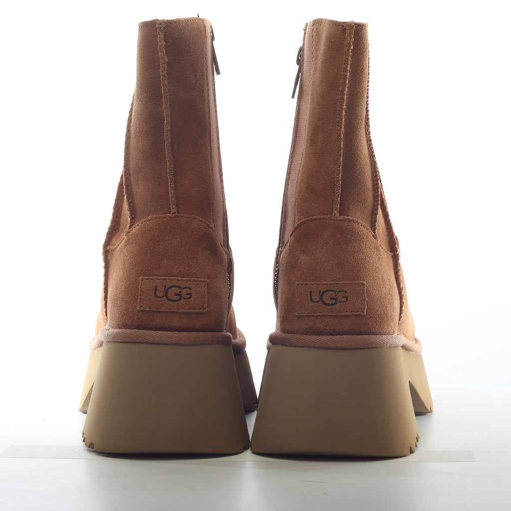 Ugg Classic Twin Seam New Heights suede castagno