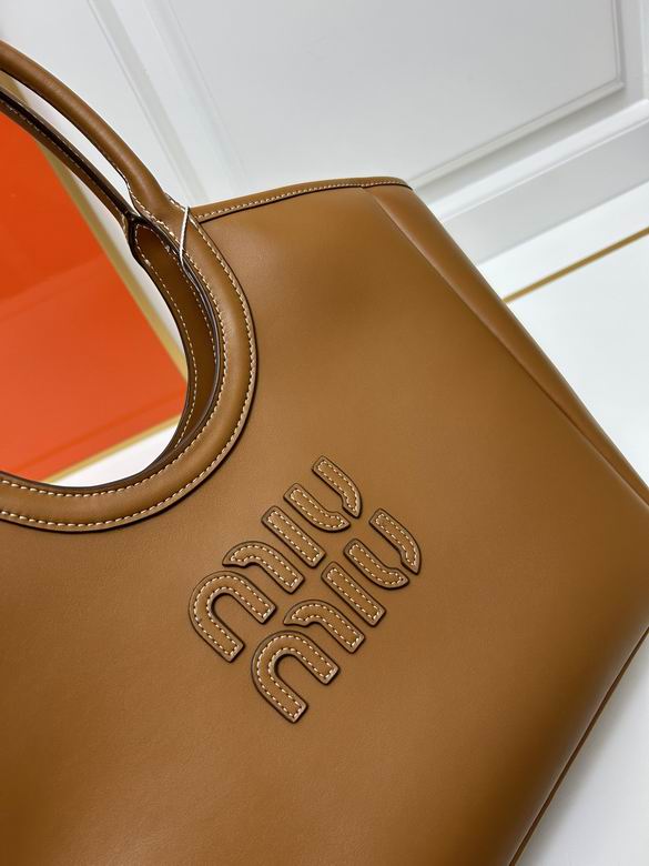 Miu Miu Tote Bag in pelle