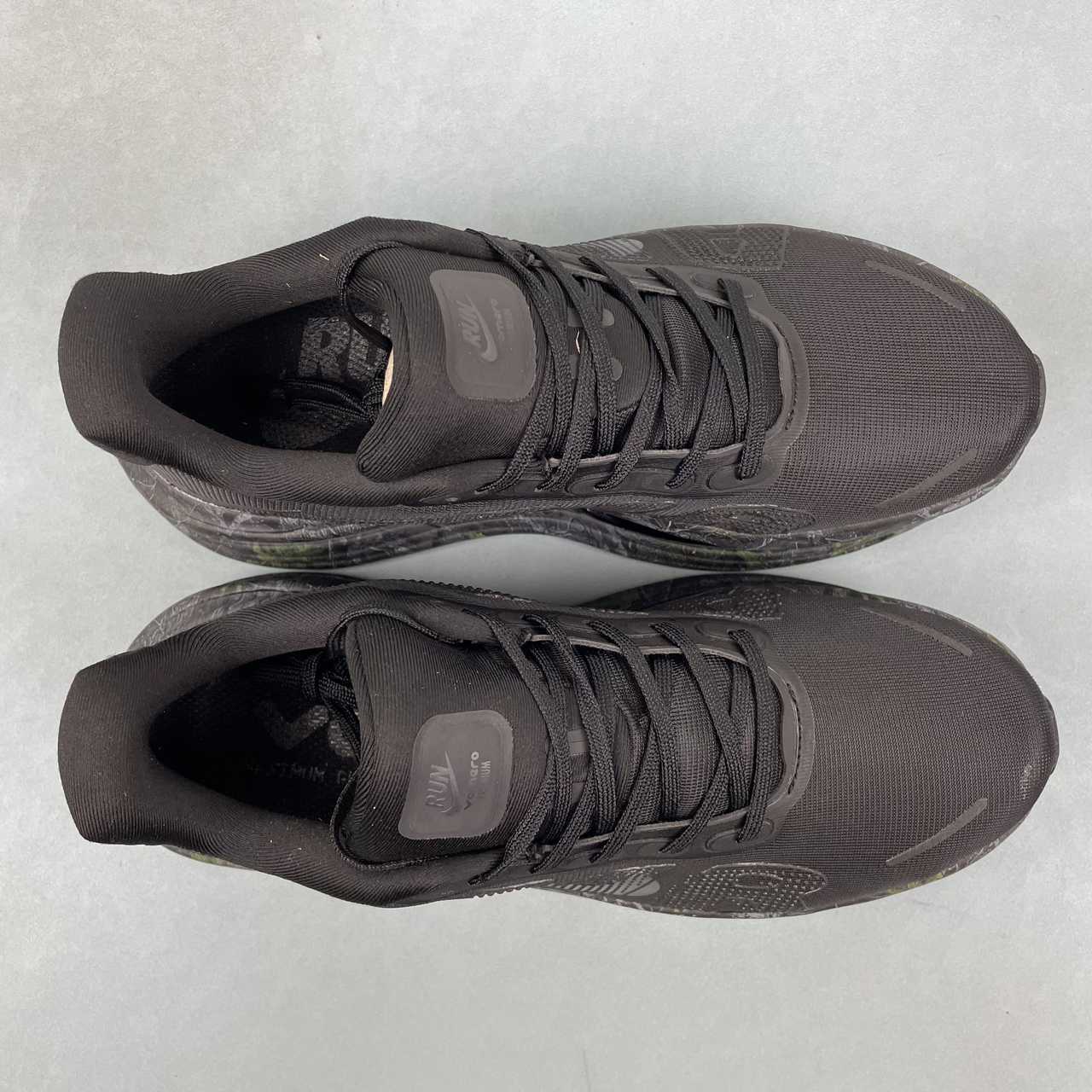 Nike Vomero Premium black color - VIBES MILANO