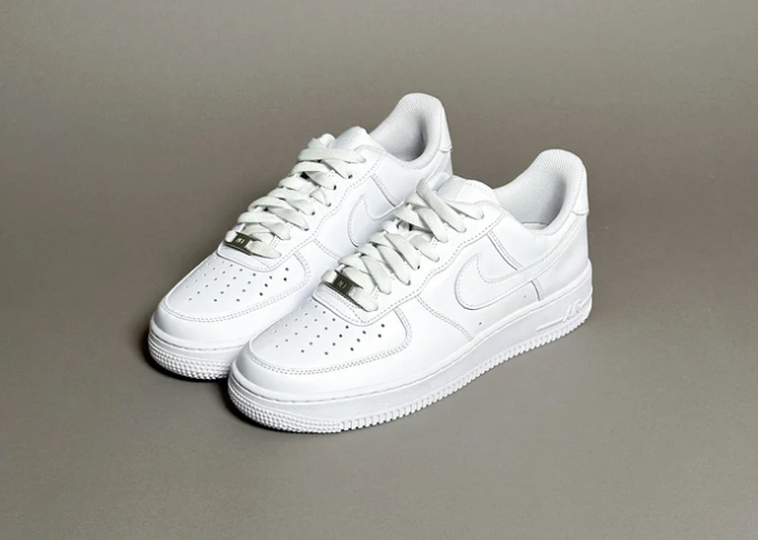 Nike Air Force 1 White Low