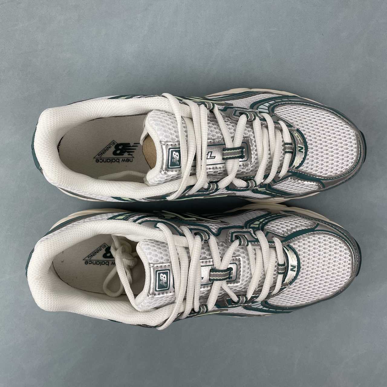 New Balance NB 740 White Marsh Green