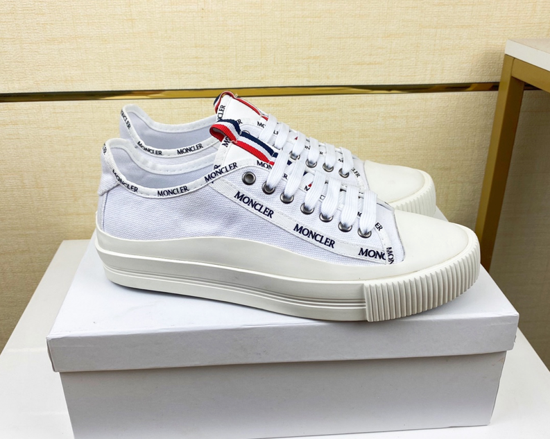Moncler sneakers bianche tela unisex