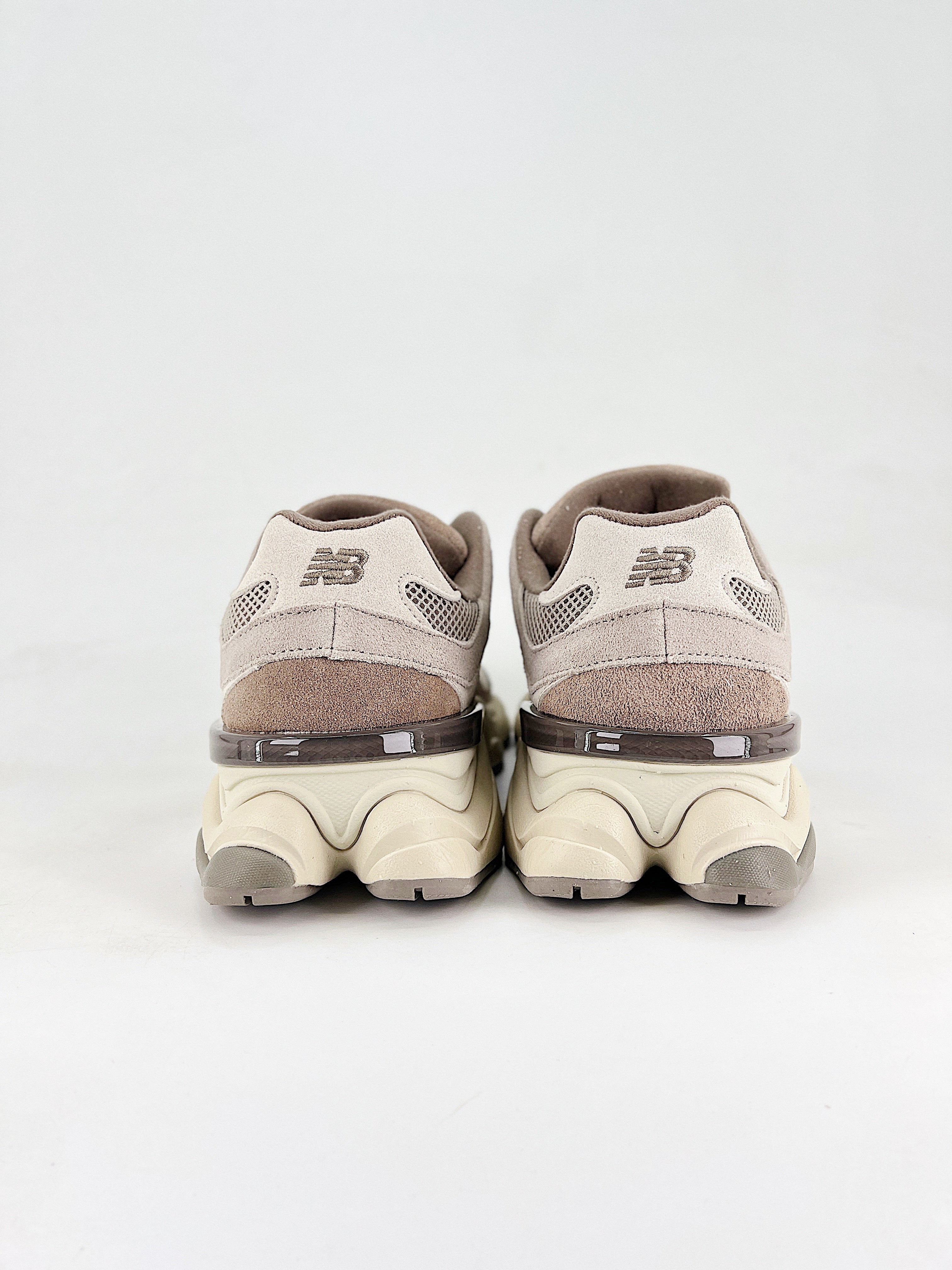 New Balance NB 9060 Arid Stone Mushroom