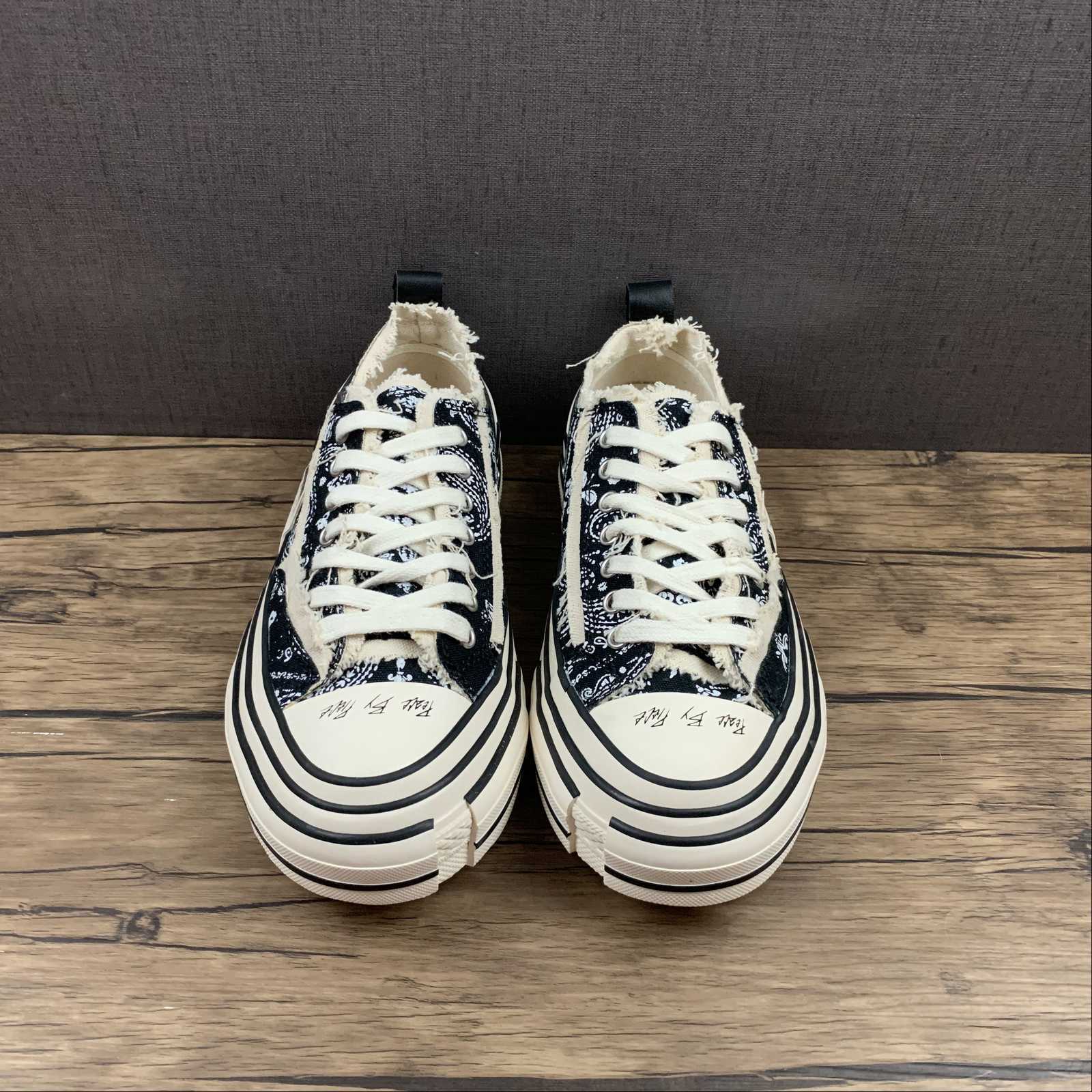 VESSEL G.O.P. Lows nero bianco