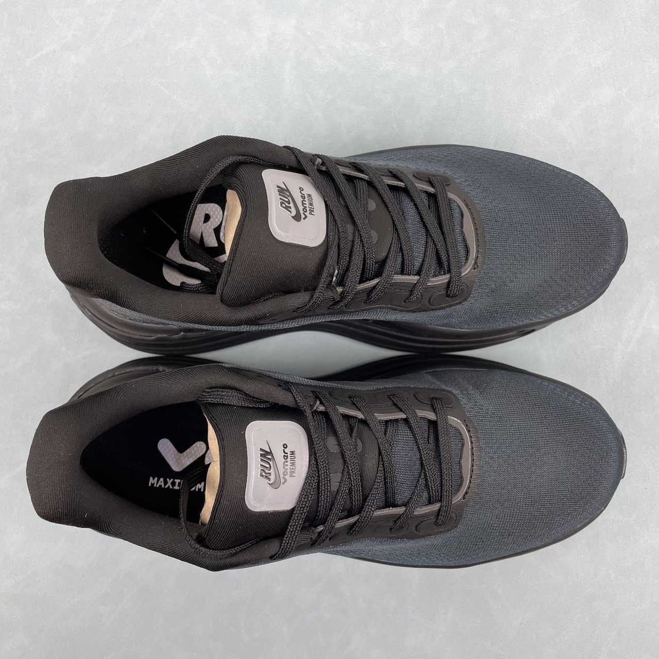 Nike Vomero Premium black noir - VIBES MILANO