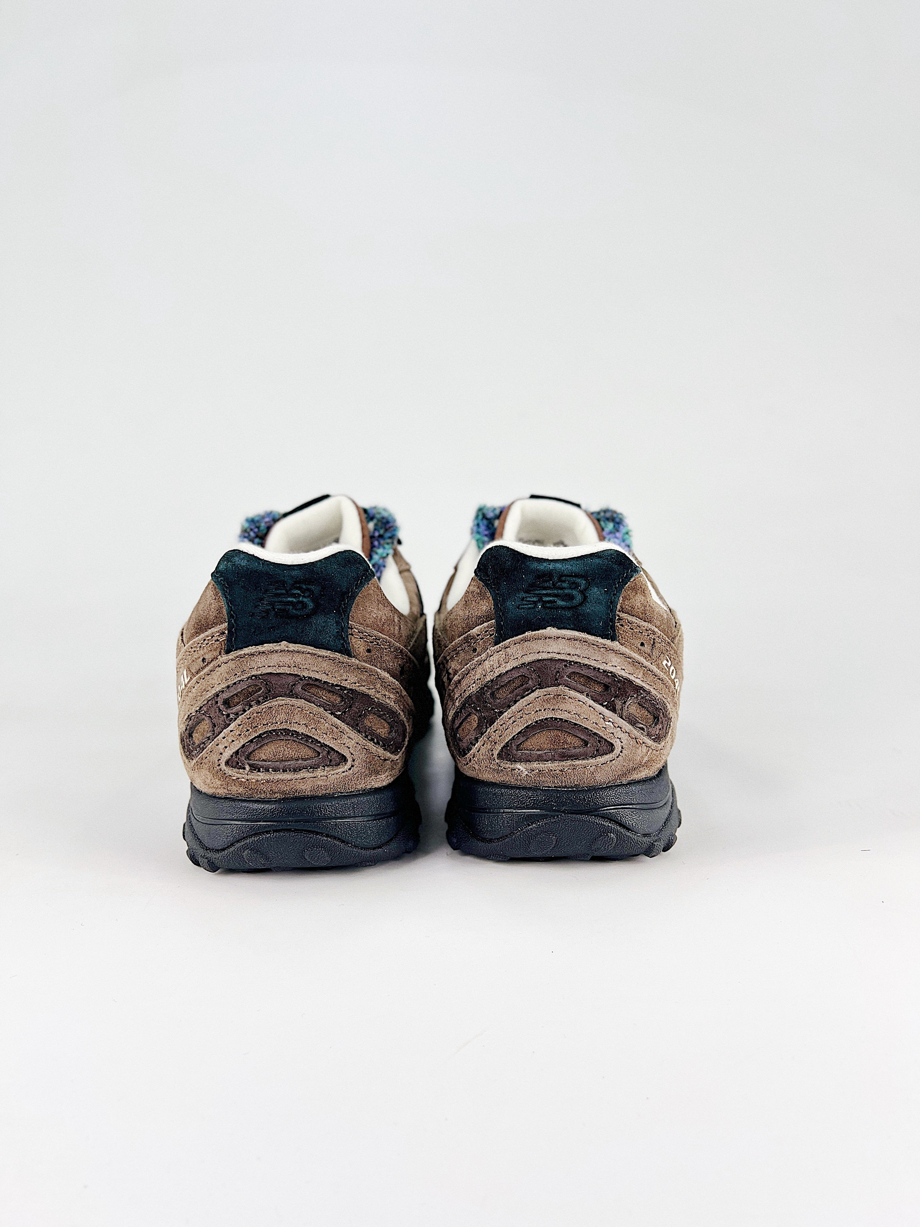 New Balance 204 L Chocolate Brown