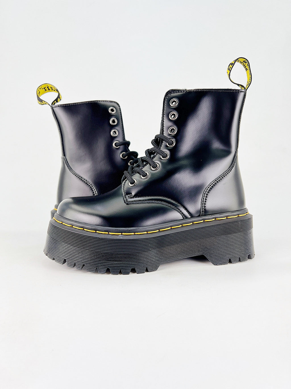 DR. MARTENS Jadon Polished Smooth