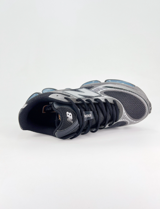 New Balance U2000EA nero/grigio (modello non uscito ancora in Italia)