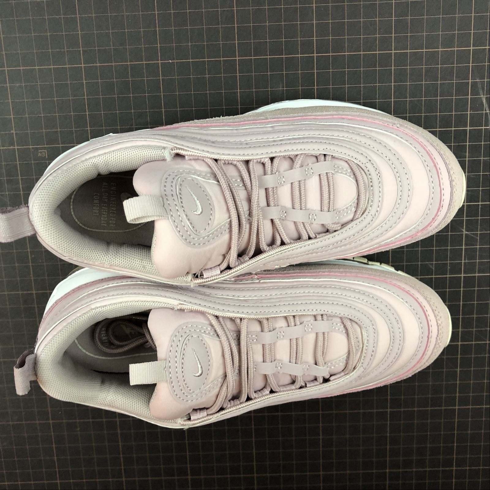 Nike Air Max 97 Plum Chalk/Light Cream