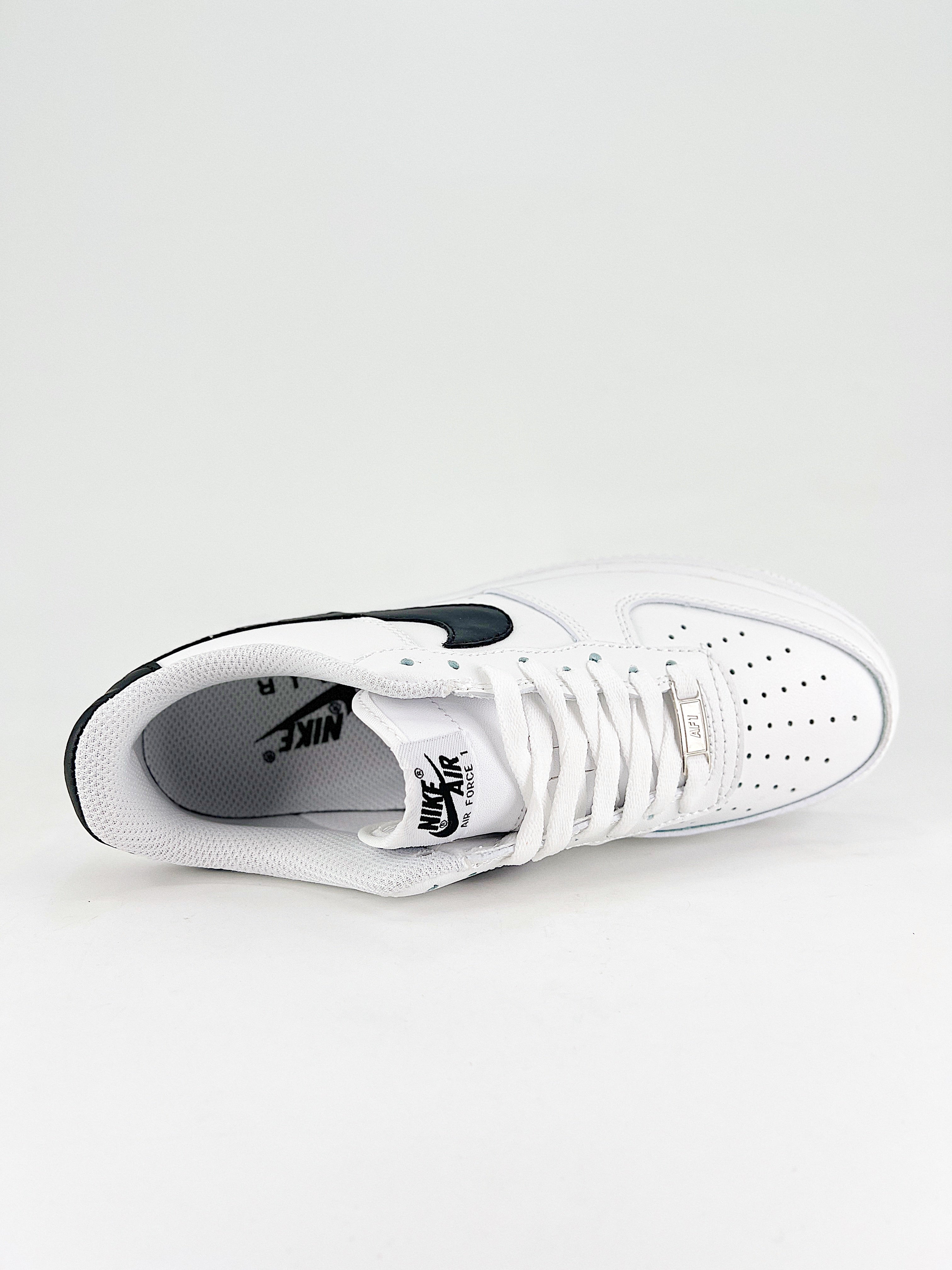 Nike Air Force 1 White Low